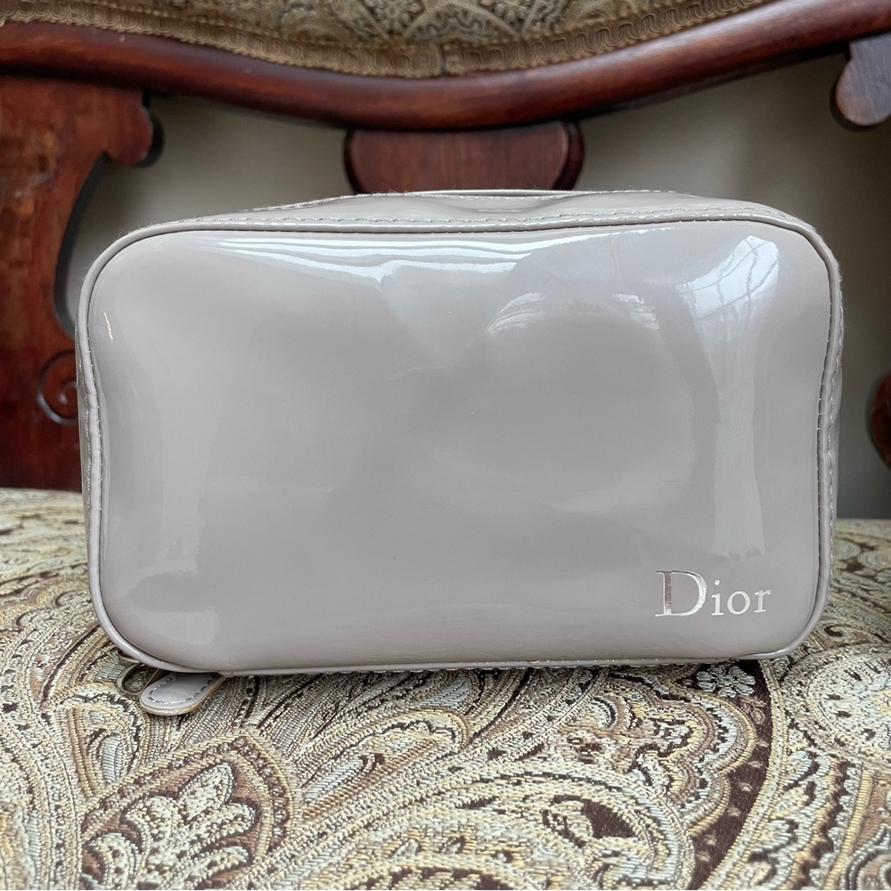 Dior Beauty Taupe Zip Pouch Set Silver Tone Charm Zipper Pulls - Picture 3 of 13